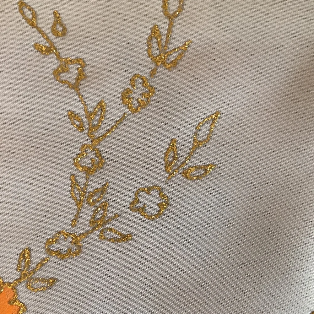 Set of 4 table Topper Oval shape with scalloped gold glitter